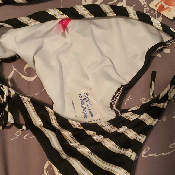 Victorias secret swimsuit 👙 - Picture 4 of 5